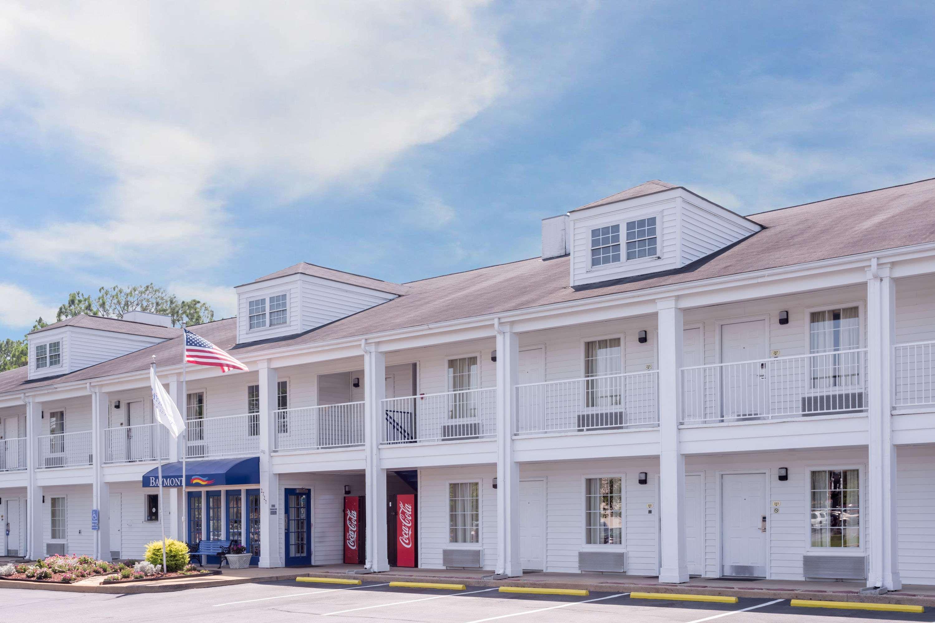 Baymont By Wyndham Albany At Albany Mall Exterior foto